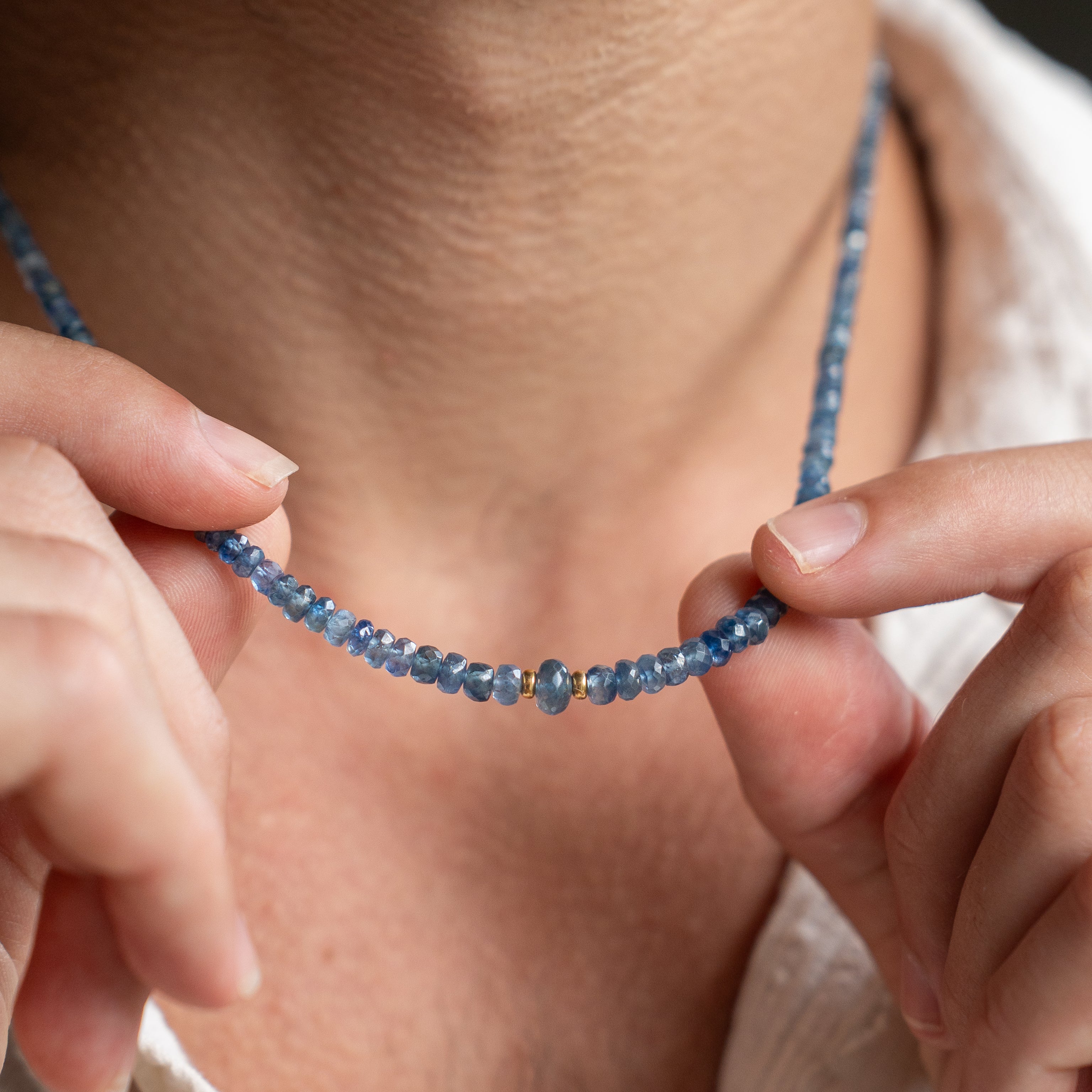Sapphire and gold bead necklace - Playa Venao