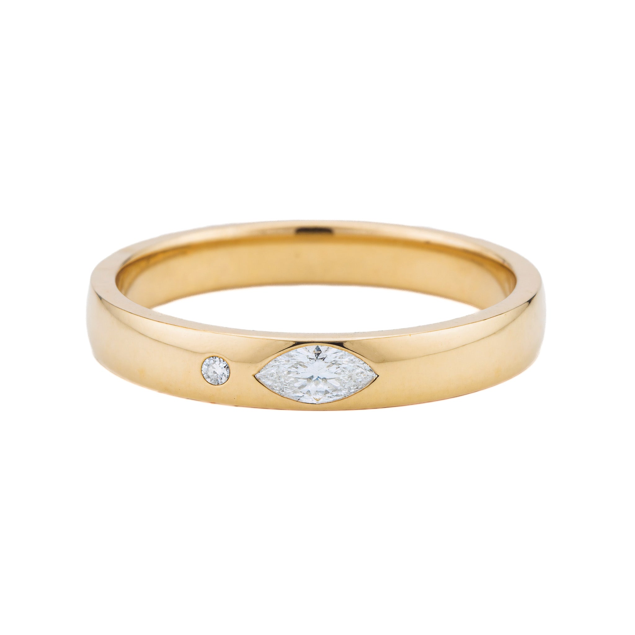 טבעת זהב משובצת מרקיזה