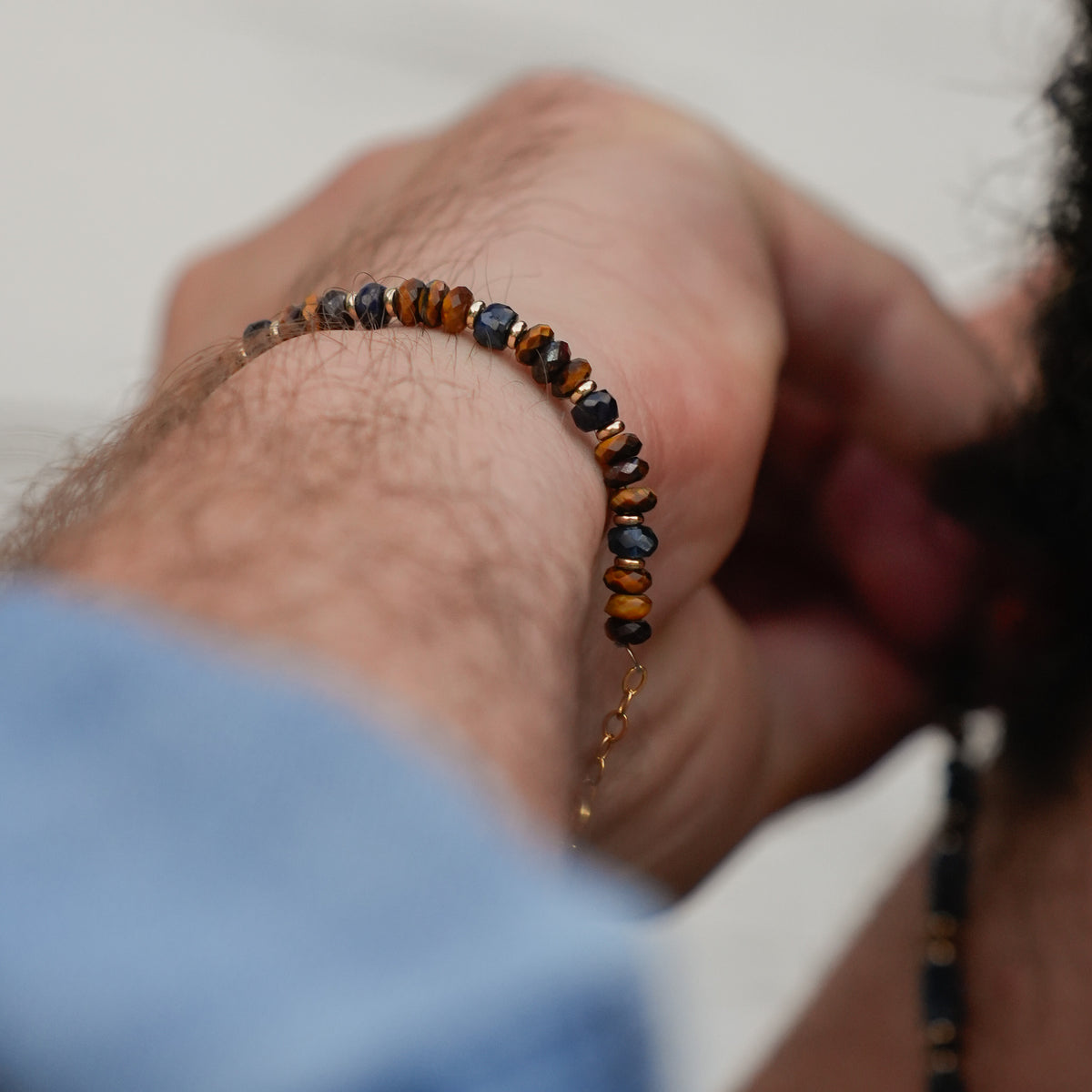 צמיד ספיר וטייגר איי פורטובלו על דוגמן
